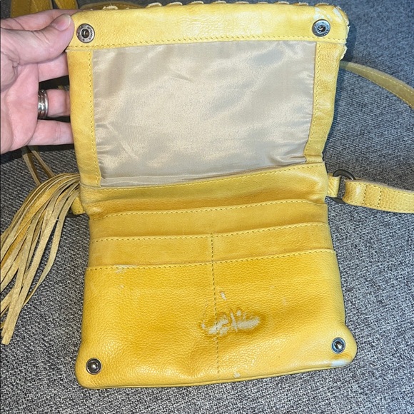 Latico lave Yellow Leather Crossbody good condition with one stain - Picture 5 of 15